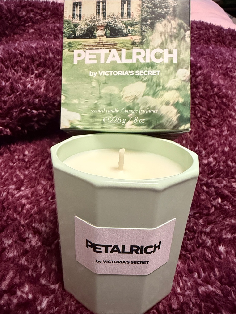 BNIB Victoria's Secret Petalrich Candle - 8 oz